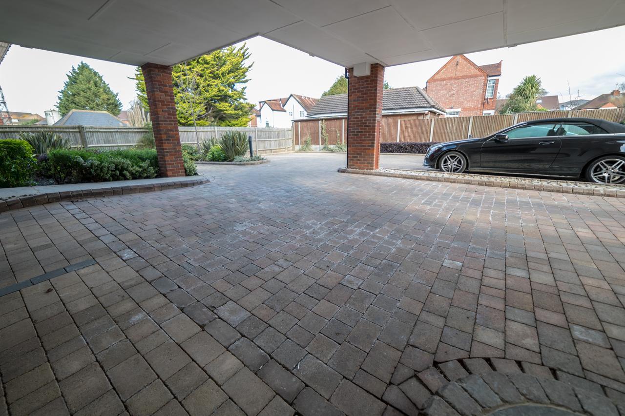 Helios Court Penthouse Serviced Apartment By Ferndale Maidenhead Luaran gambar