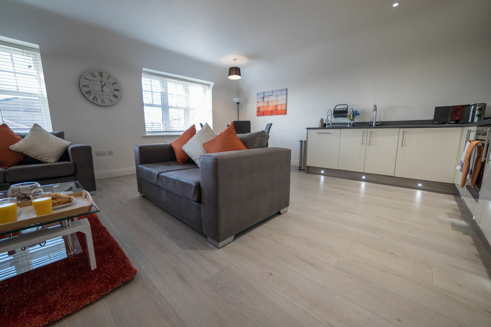 Helios Court Penthouse Serviced Apartment By Ferndale Maidenhead Luaran gambar
