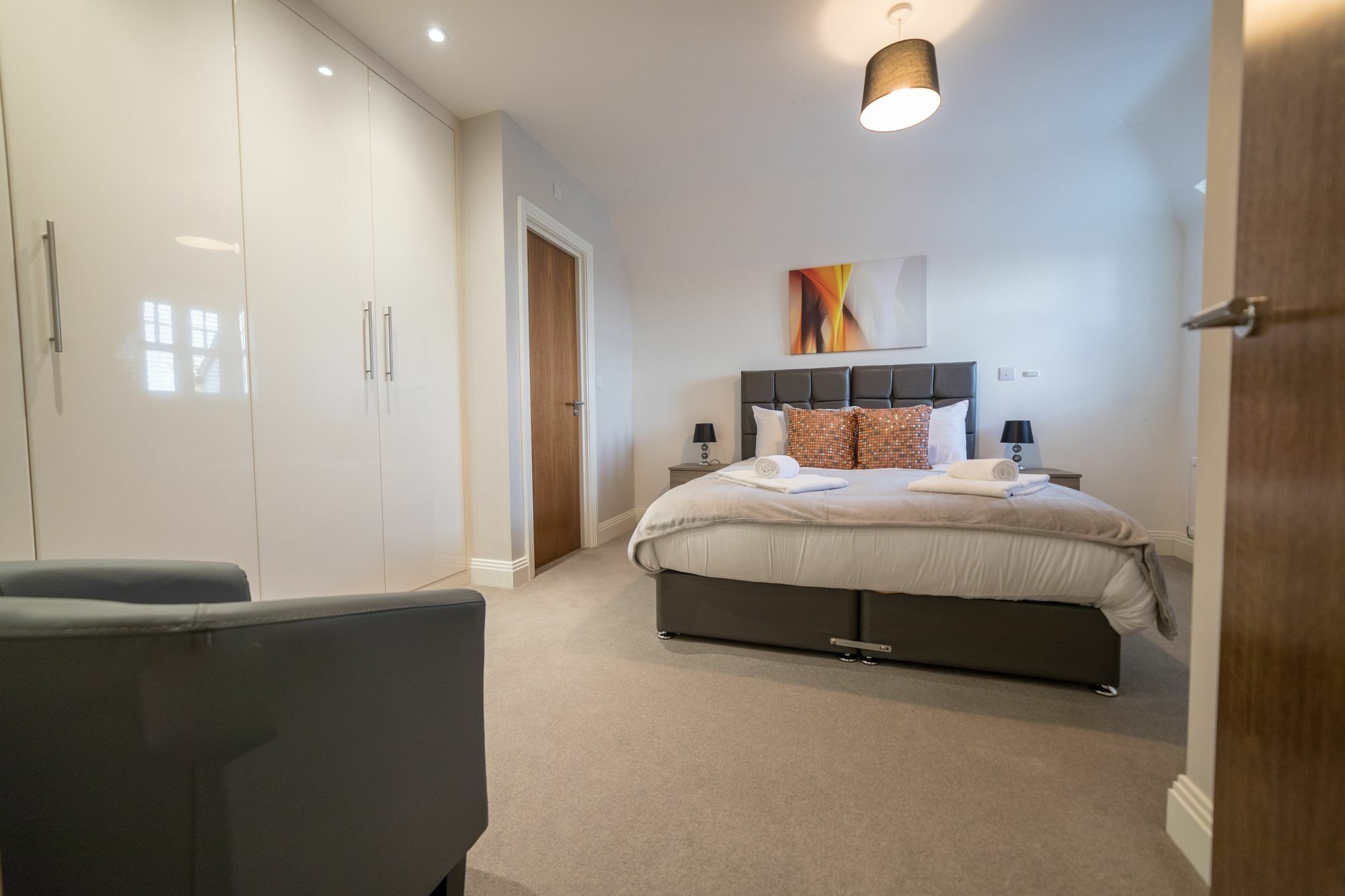 Helios Court Penthouse Serviced Apartment By Ferndale Maidenhead Luaran gambar